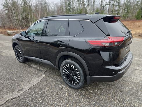 New 2026 Nissan Rogue SV image 5