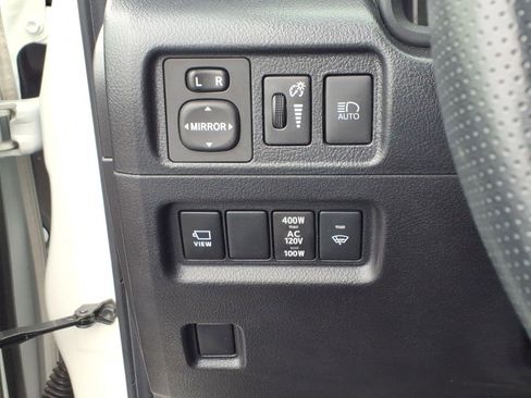 Used 2023 Toyota 4Runner Limited AWD/4WD image 23