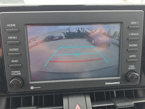 Used 2022 Toyota RAV4 XLE AWD/4WD image 20