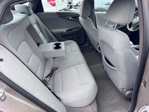 Used 2025 Chevrolet Malibu LT image 25