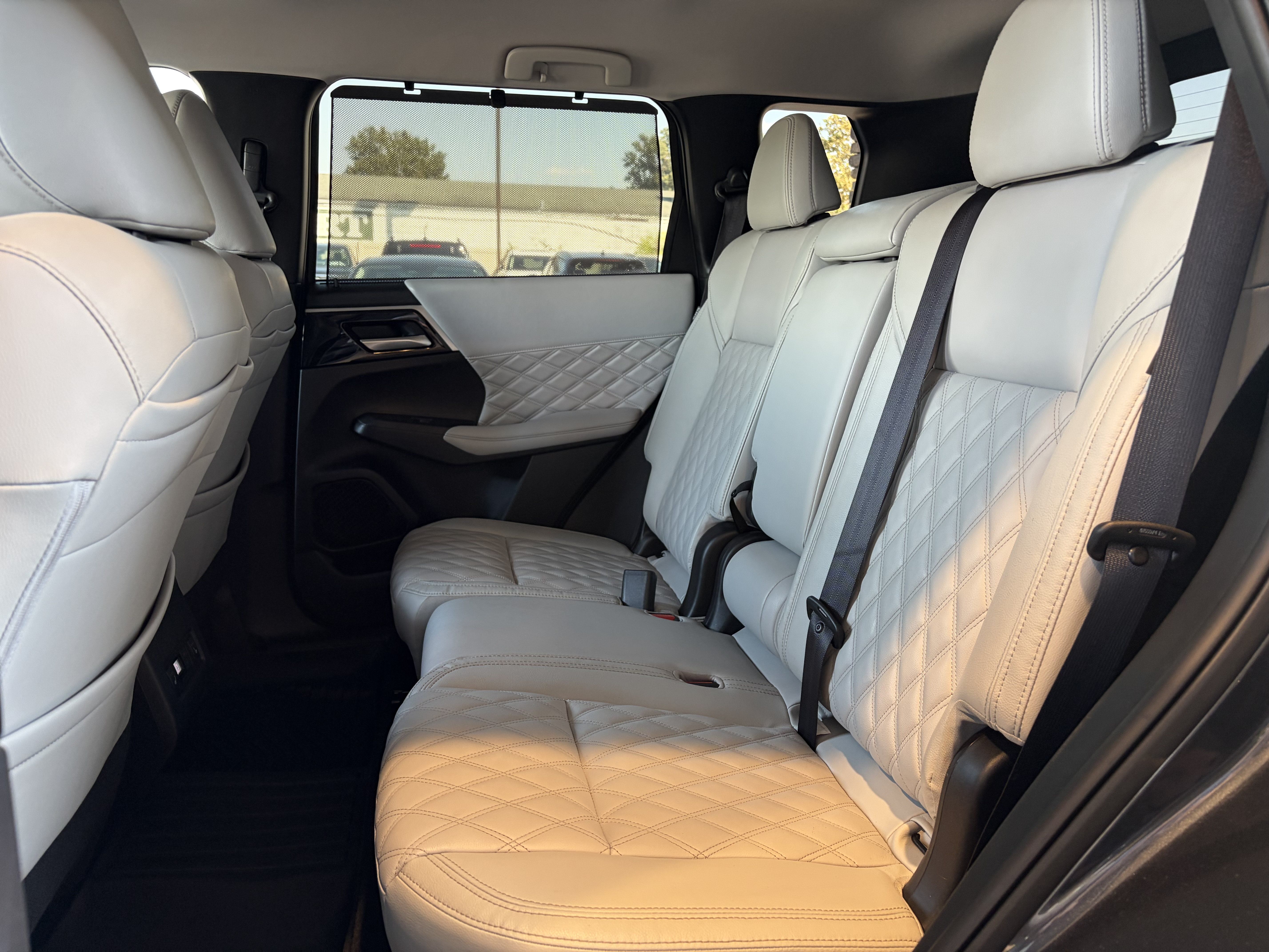 Used 2024 Mitsubishi Outlander SEL FWD image 25