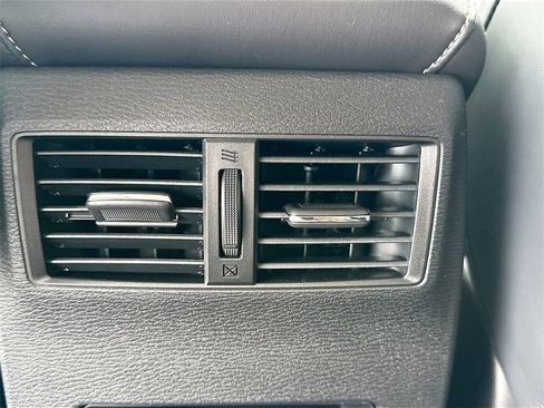 New 2026 Mitsubishi Outlander SE image 27