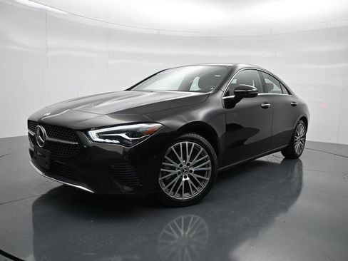 Used 2025 Mercedes-Benz CLA 250 image 1
