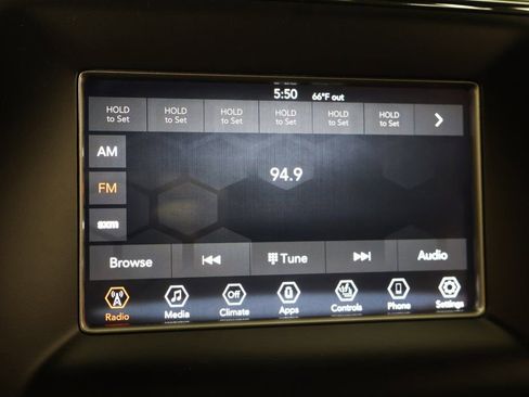 Used 2020 Jeep Grand Cherokee Laredo w/ Security & Convenience Group image 42