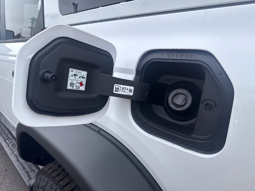 New 2026 Ford Bronco Heritage Edition AWD/4WD image 18