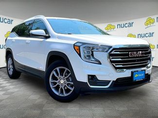 Used 2023 GMC Terrain SLT w/ Tech Package AWD/4WD video 1
