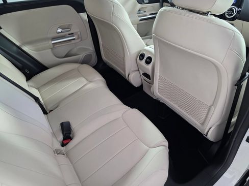 Certified 2024 Mercedes-Benz GLA 250 image 28