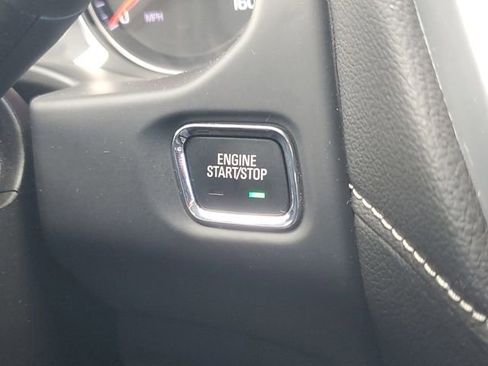 Certified 2023 GMC Acadia SLE w/ Driver Convenience Package image 29