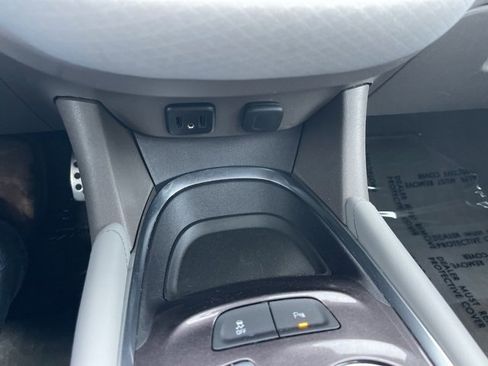 Used 2017 Chevrolet Malibu LT w/ Driver Confidence Package image 25