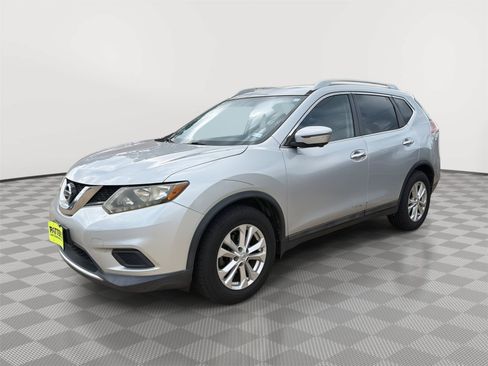 Used 2016 Nissan Rogue SV w/ SV Premium Package FWD image 4