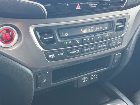 Used 2022 Honda Pilot Sport image 15