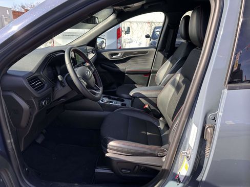 Used 2025 Ford Escape ST-Line w/ Tech Pack #1 image 12