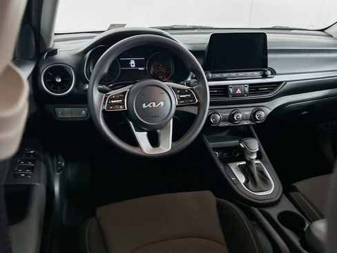 Used 2023 Kia Forte LX image 18