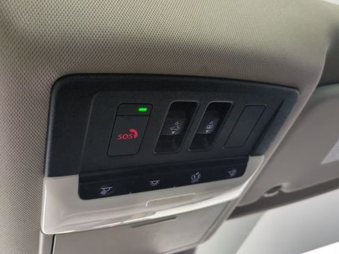 Used 2021 Nissan Rogue SL FWD image 25