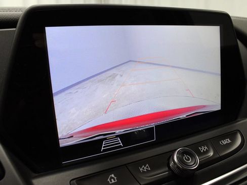Used 2021 Chevrolet Blazer LT FWD image 3