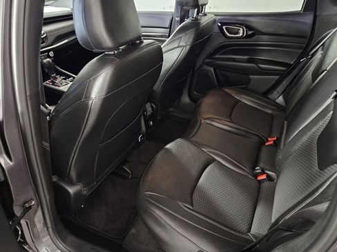 Used 2024 Jeep Compass Latitude w/ Altitude Special Edition AWD/4WD image 26