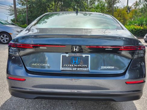 New 2025 Honda Accord SE image 12