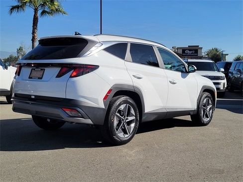 New 2026 Hyundai Tucson SEL image 2