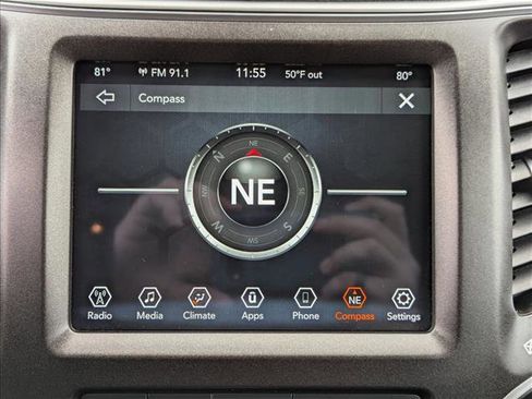 Used 2020 Jeep Cherokee Trailhawk image 13