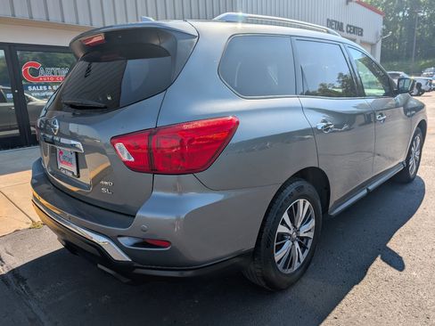 Used 2020 Nissan Pathfinder SL image 8