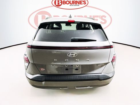 Used 2024 Hyundai Kona SEL image 9