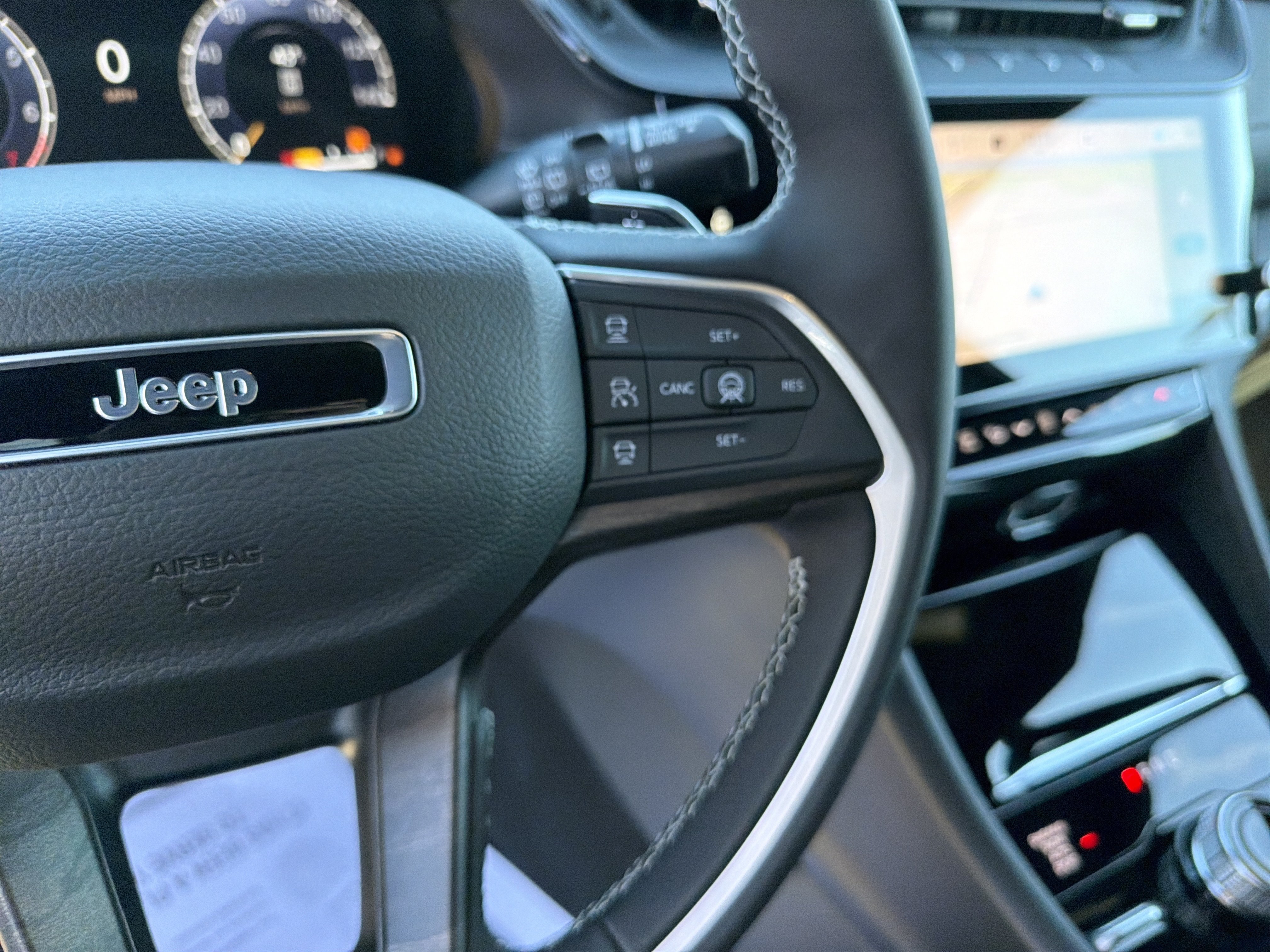 New 2027 Jeep Grand Cherokee Limited AWD/4WD image 21