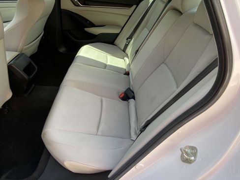 Certified 2021 Honda Accord LX image 9