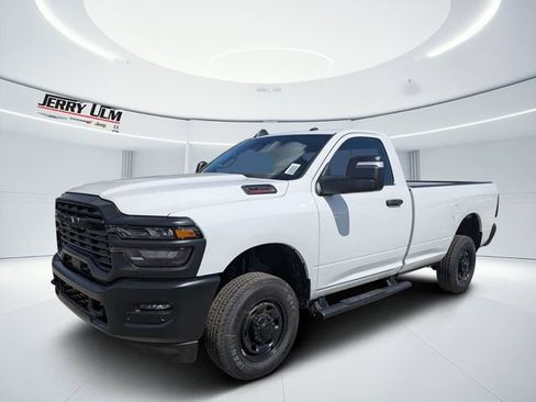 New 2026 RAM 2500 Tradesman AWD/4WD image 7