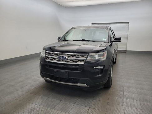 Used 2018 Ford Explorer XLT w/ Equipment Group 201A FWD image 15