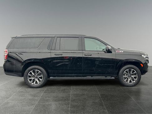 Used 2024 Chevrolet Suburban Z71 image 8