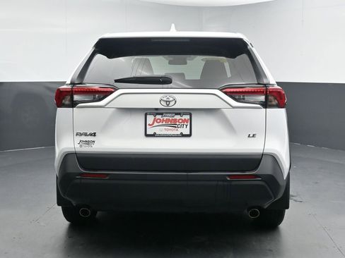 Used 2024 Toyota RAV4 LE FWD image 8