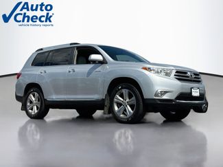 Used 2012 Toyota Highlander Limited w/ Tow Pkg AWD/4WD video 1