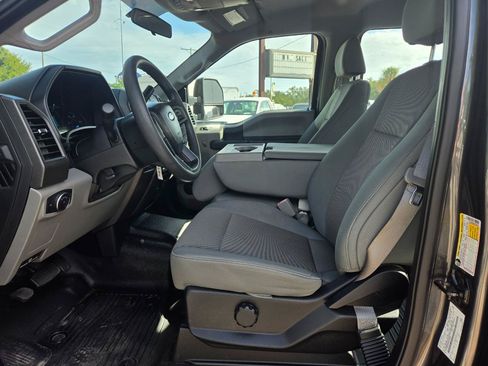 Used 2019 Ford F250 XL w/ Power Equipment Group AWD/4WD image 11