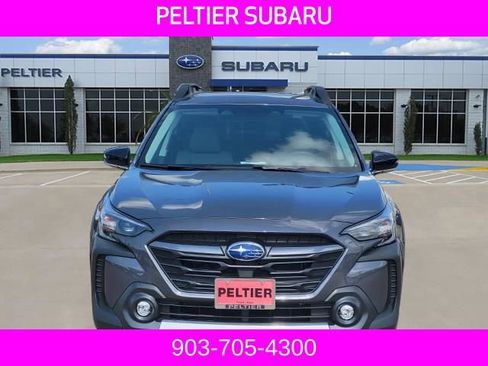 Used 2025 Subaru Outback Limited AWD/4WD image 3