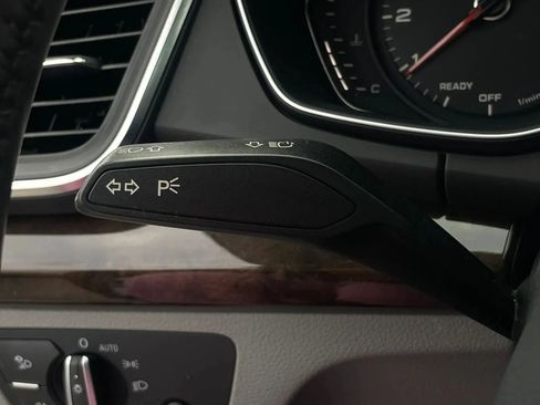 Used 2019 Audi Q5 2.0T Premium w/ Convenience Package AWD/4WD image 58