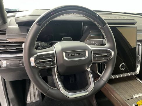 Certified 2026 GMC Acadia Denali Ultimate w/ LPO, Floor Liner Package FWD image 28