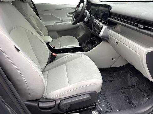 Used 2024 Hyundai Kona SEL FWD image 44