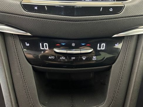 Used 2024 Cadillac XT5 Luxury w/ LPO, Floor Liner Package FWD image 18