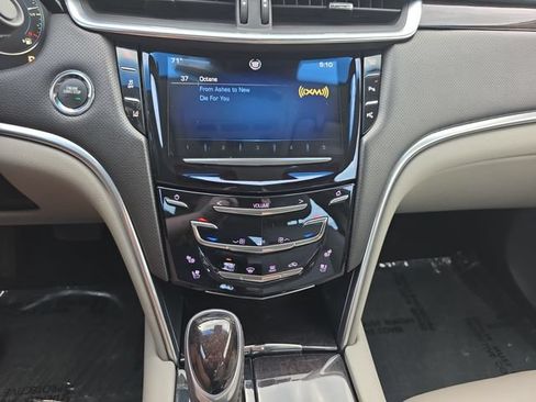 Used 2014 Cadillac XTS Premium FWD image 19