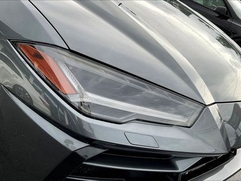 Used 2019 Lamborghini Urus AWD/4WD image 31