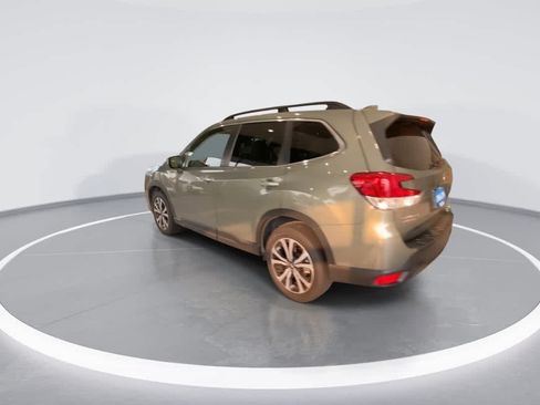 Used 2019 Subaru Forester Limited AWD/4WD image 6