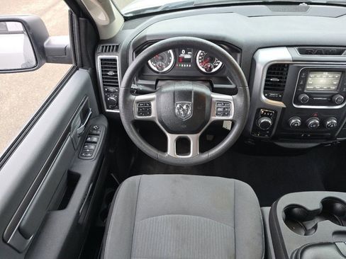 Used 2024 RAM 1500 Classic SLT image 28