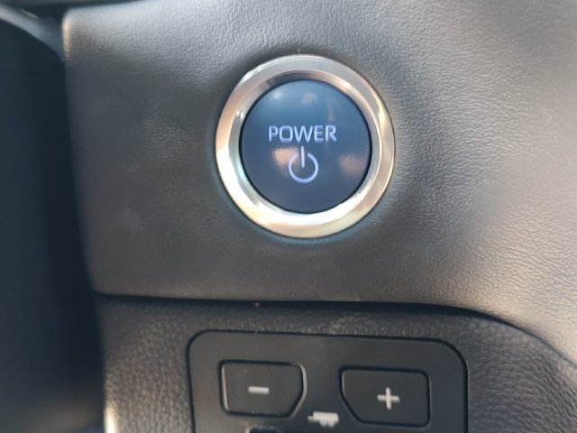 Used 2023 Toyota Sequoia Platinum AWD/4WD image 19