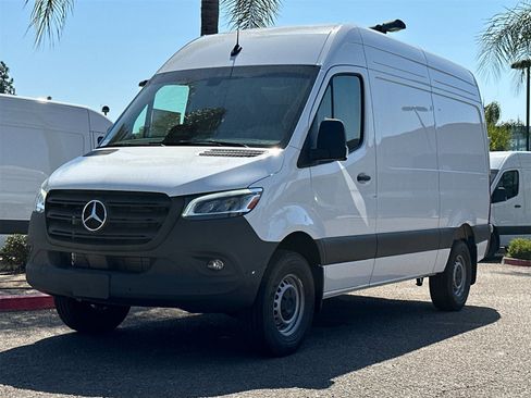 New 2025 Mercedes-Benz Sprinter 2500 image 7