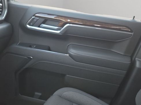 New 2026 GMC Sierra 1500 Elevation image 18