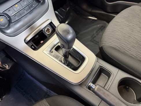 Used 2015 Nissan Sentra SV FWD image 22