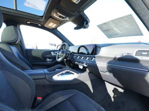 New 2026 Mercedes-Benz GLE 53 AMG 4MATIC image 45