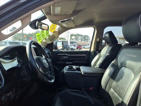 Used 2019 RAM 1500 Laramie image 24