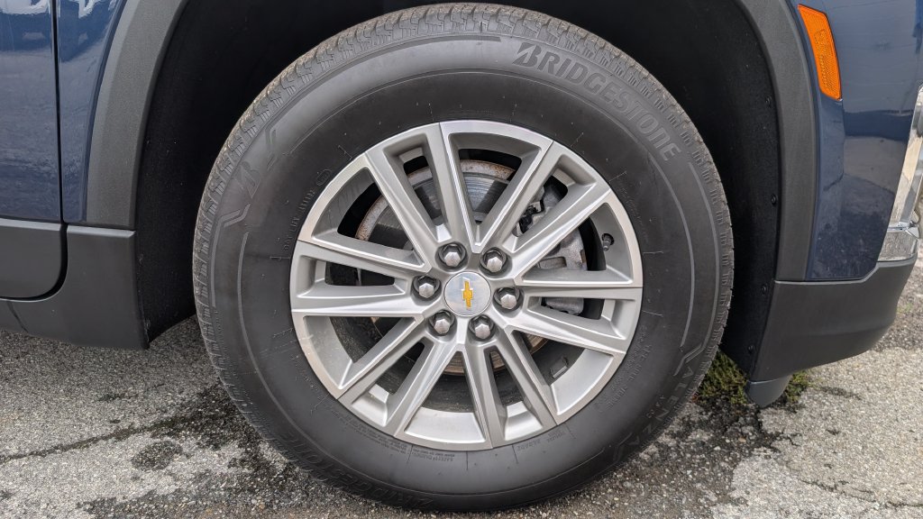 Used 2023 Chevrolet Traverse LT AWD/4WD image 26