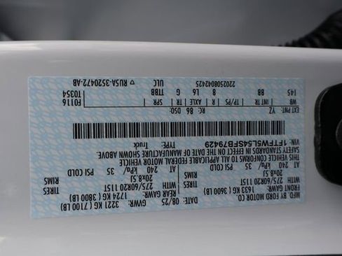 New 2025 Ford F150 Lariat w/ Equipment Group 502A High image 49